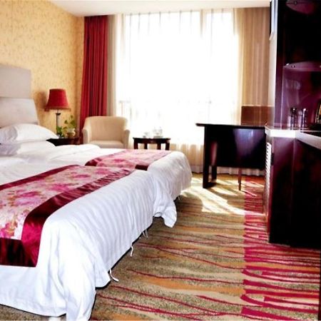 Dalian New Garden Hotel Exterior photo