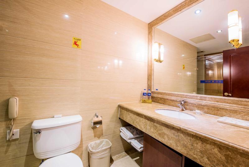 Dalian New Garden Hotel Exterior photo